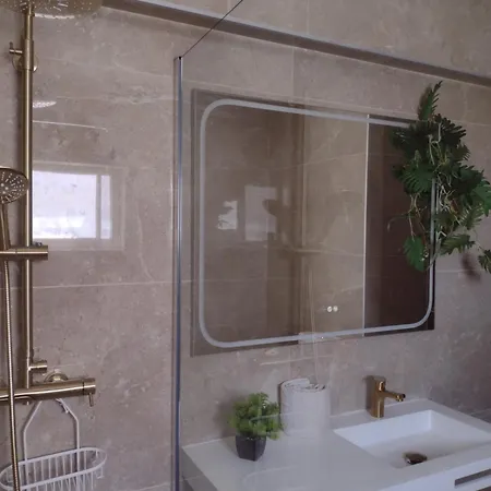 Nightingale * Албуфейра