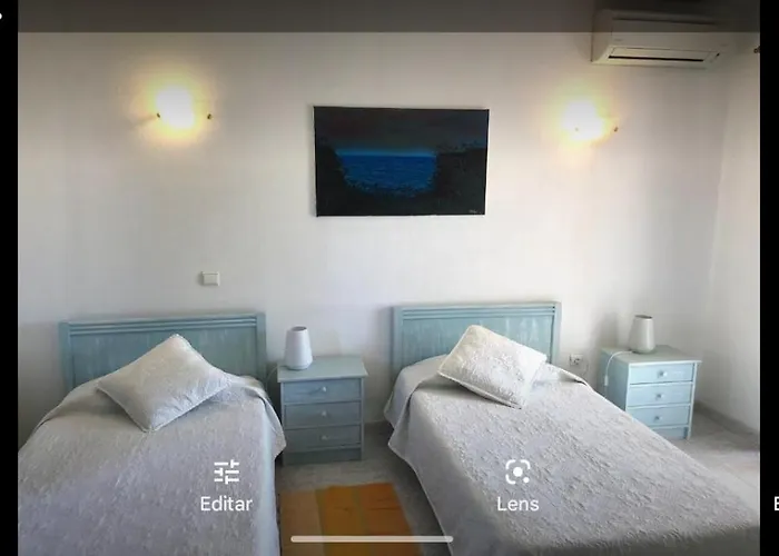 וילה Nightingale *