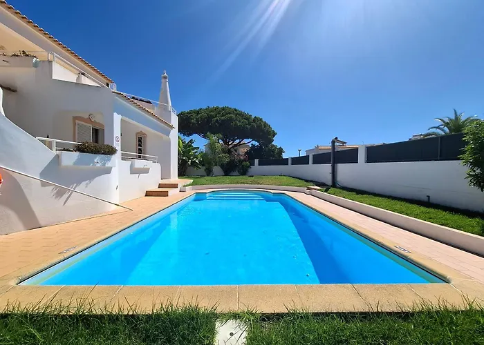 Nightingale אלבופיירה