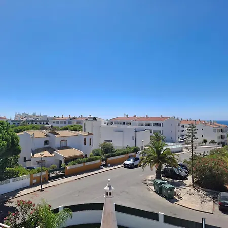 Nightingale Вілла