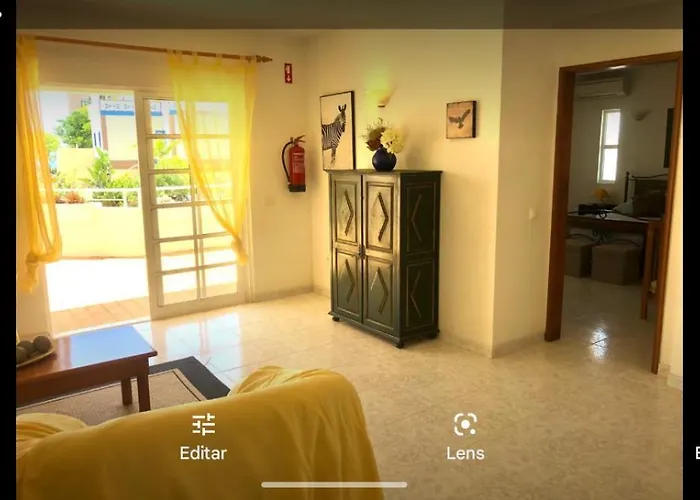 Nightingale Албуфейра