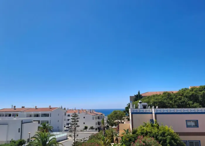 Nightingale Албуфейра